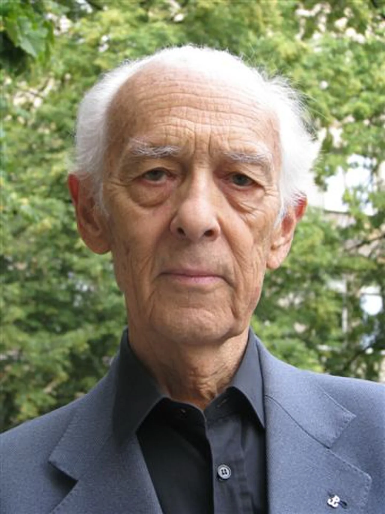 Portrait of Olgierd Budrewicz (1923–2011) – memorial page
