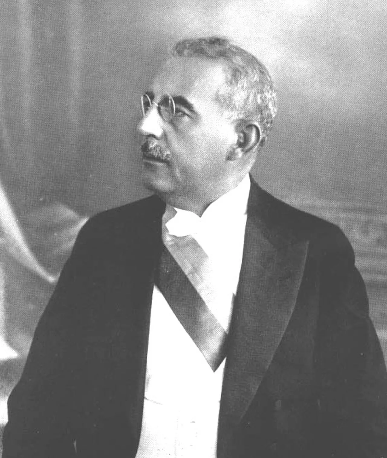 Porträt von Sténio Vincent (1874–1959) – Gedenkseite