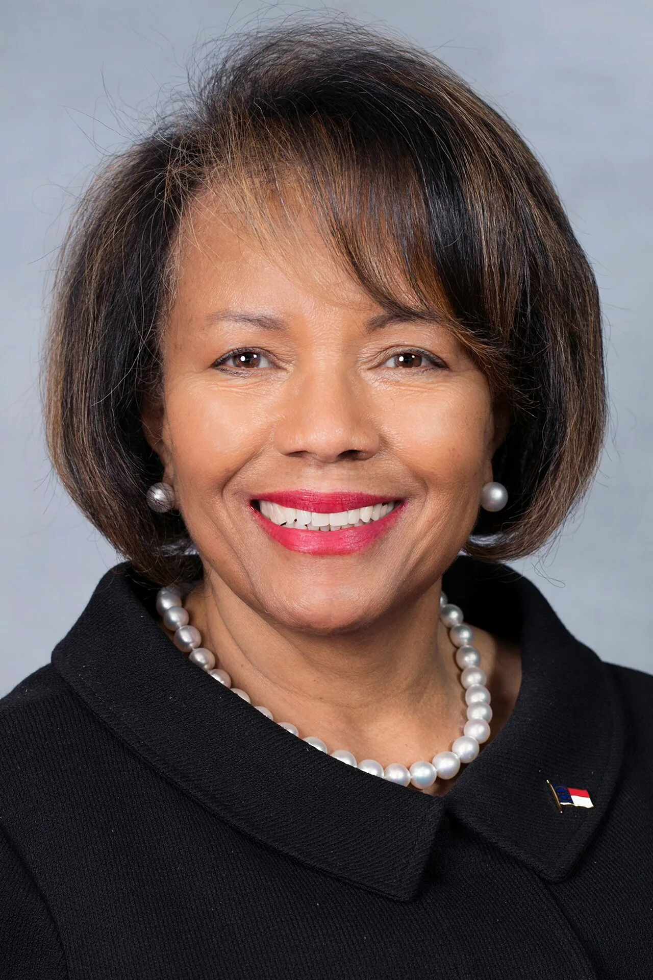 Portrait of MaryAnn Black (1943–2020) – memorial page