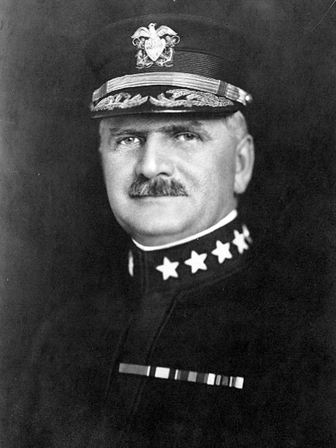 Porträt von Robert E. Coontz (1864–1935) – Gedenkseite
