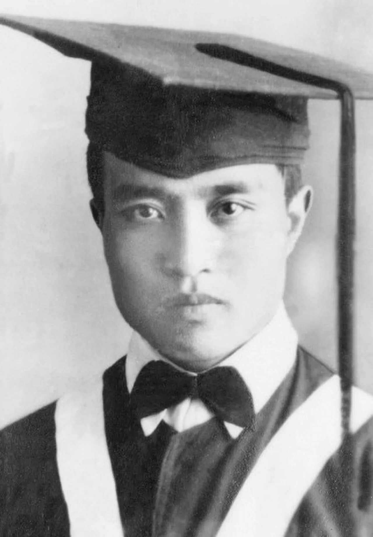 Portrait of Shi Changxu (1920–2014) – memorial page