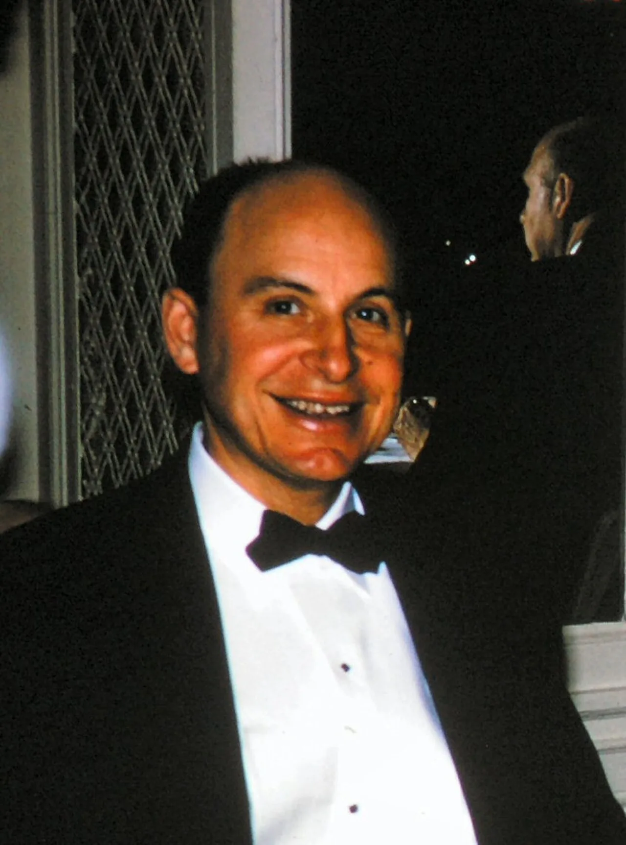 Portrait of Eugene G. Rochow (1909–2002) – memorial page