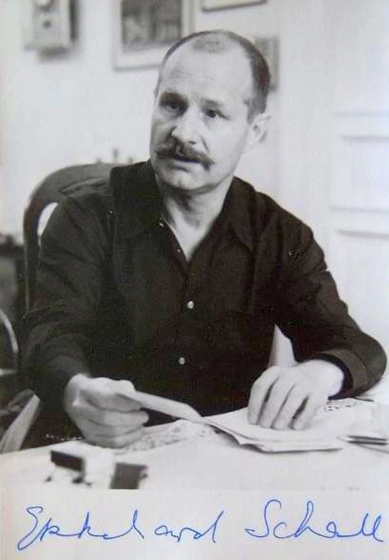 Portrait of Ekkehard Schall (1930–2005) – memorial page