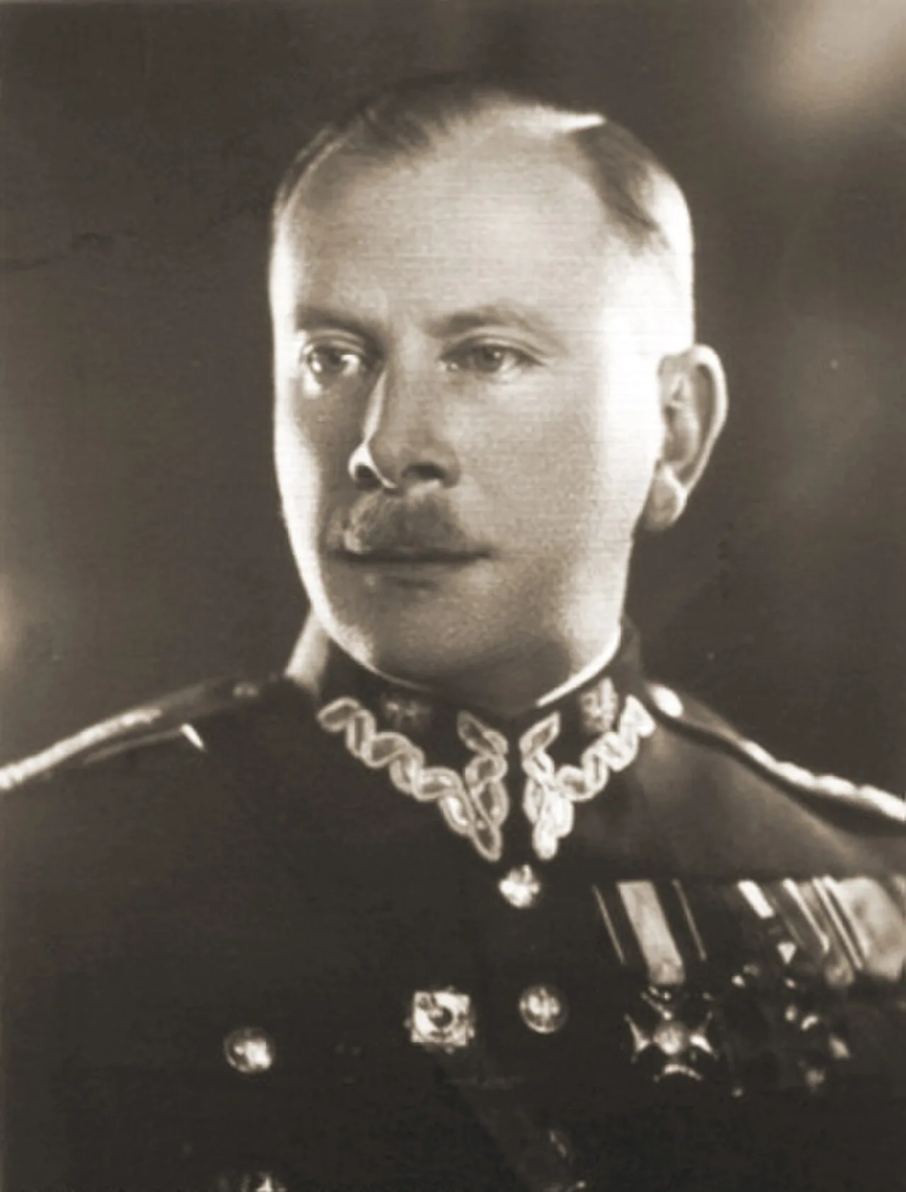 Portrait of Adam Brzechwa-Ajdukiewicz (1894–1954) – memorial page