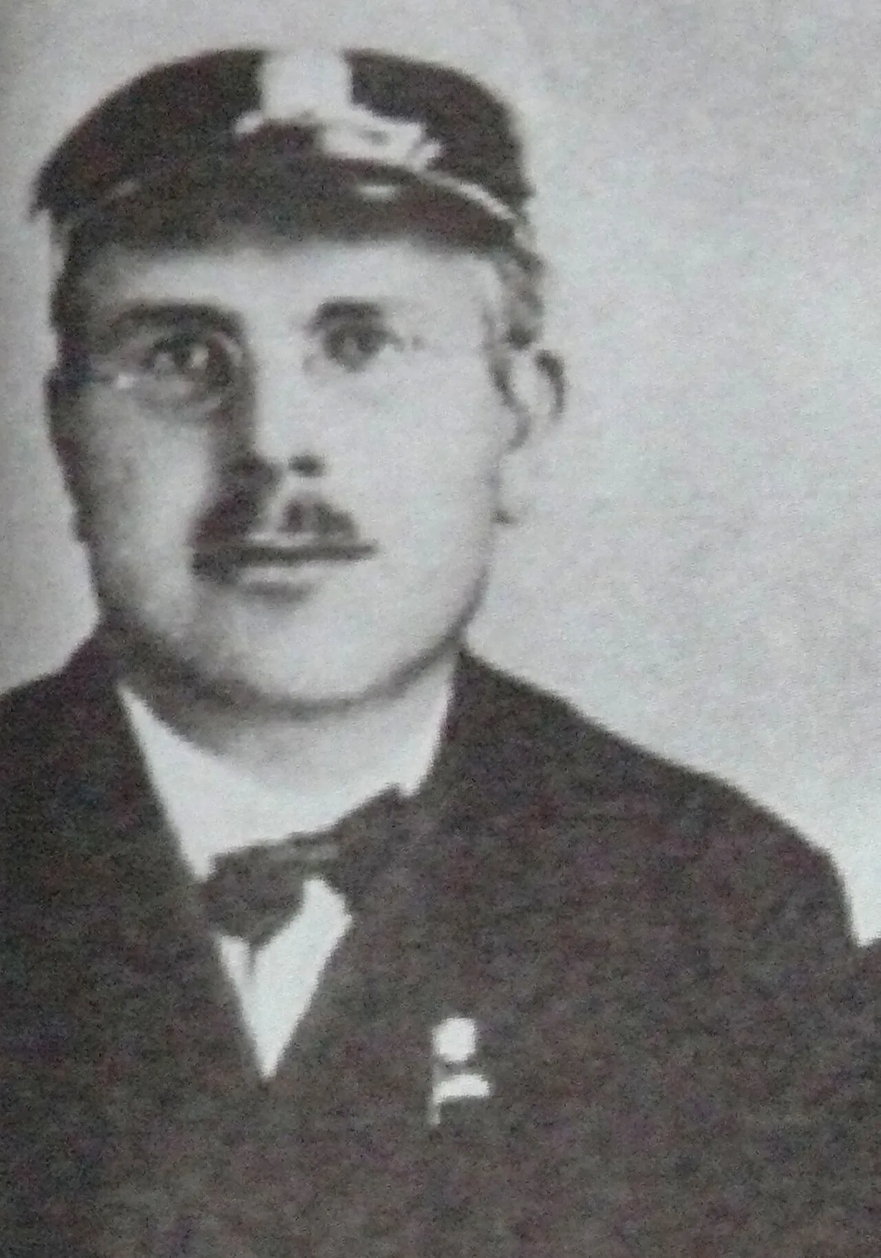 Portrait of Adam Wolff (1899–1984) – memorial page