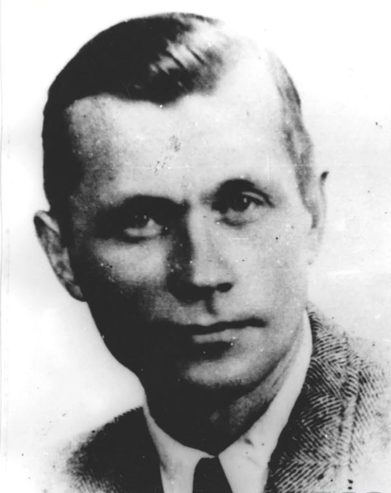 Portrait of Bronisław Konik (1913–2001) – memorial page