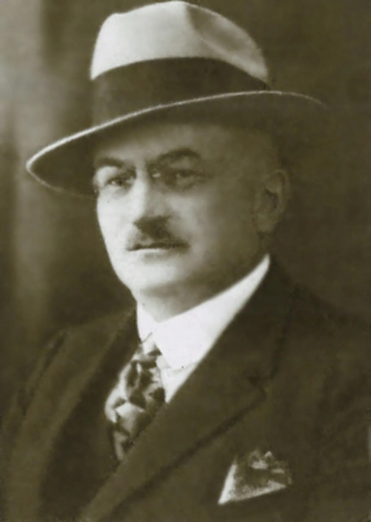 Portrait of Witold Minkiewicz (1880–1961) – memorial page