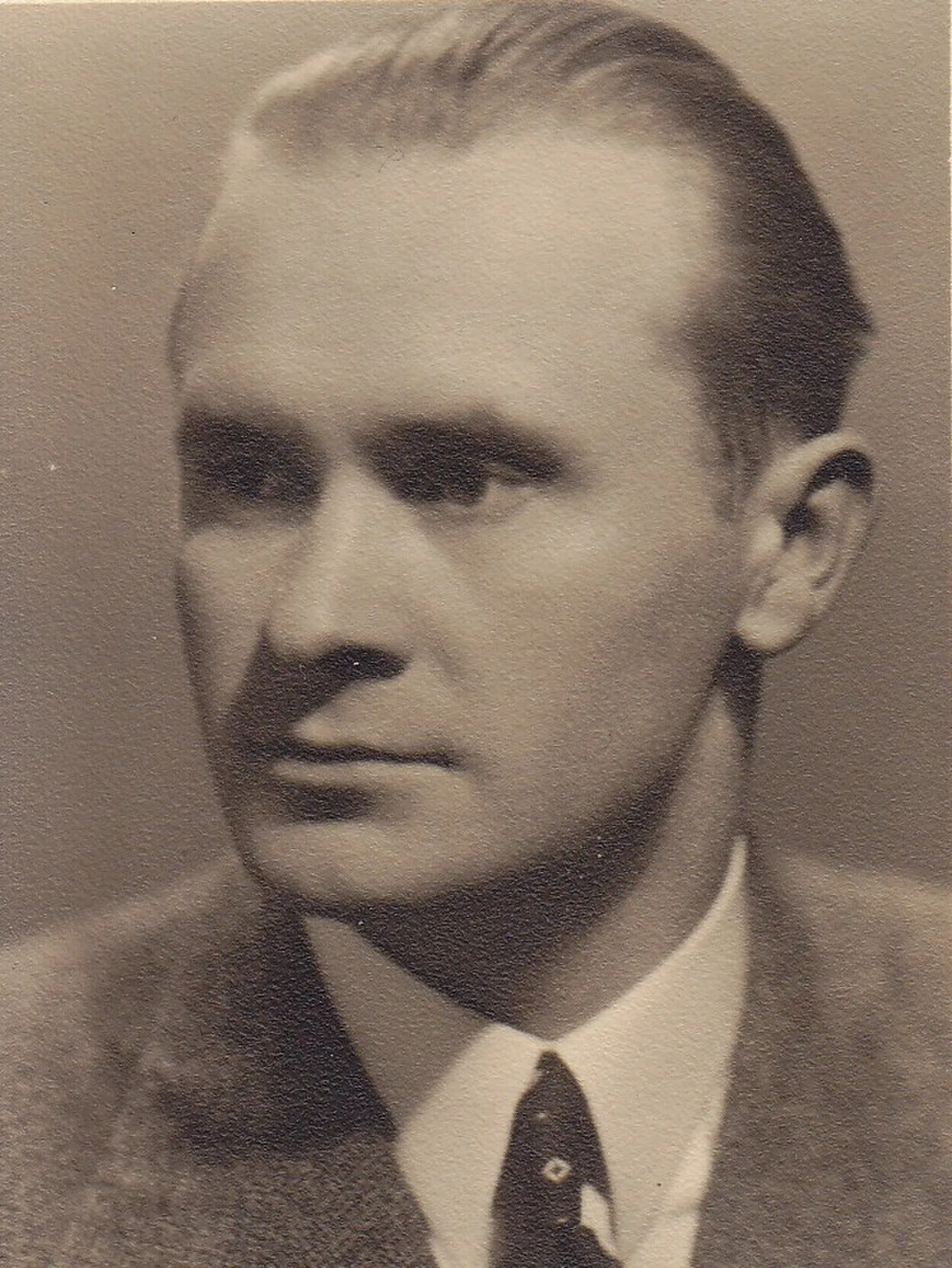 Porträt von Władysław Szombara (1909–1984) – Gedenkseite