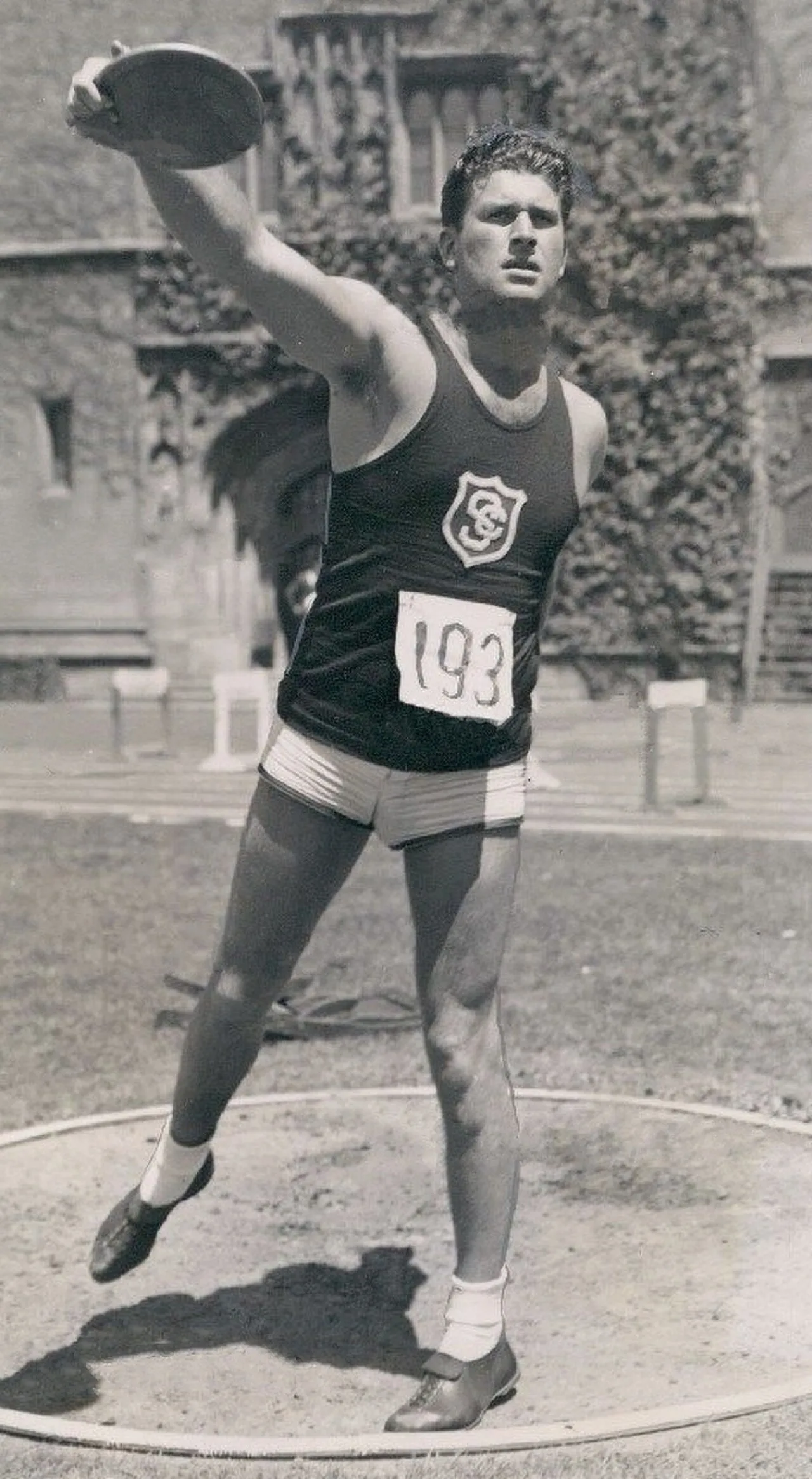 Portrait of Ken Carpenter (1913–1984) – memorial page