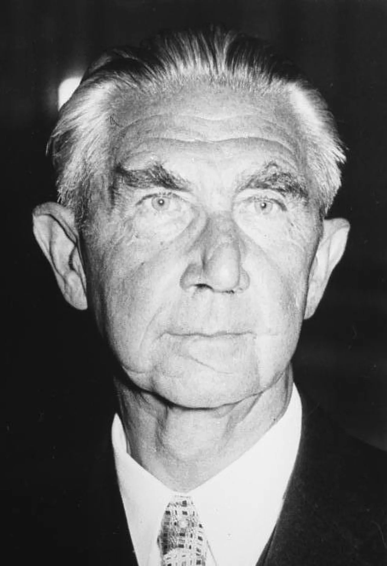 Portrait of Hermann Höpker-Aschoff (1883–1954) – memorial page