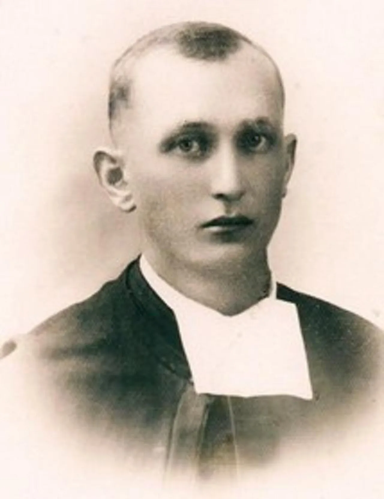 Portrait of Feliks Taranek (1915–1982) – memorial page