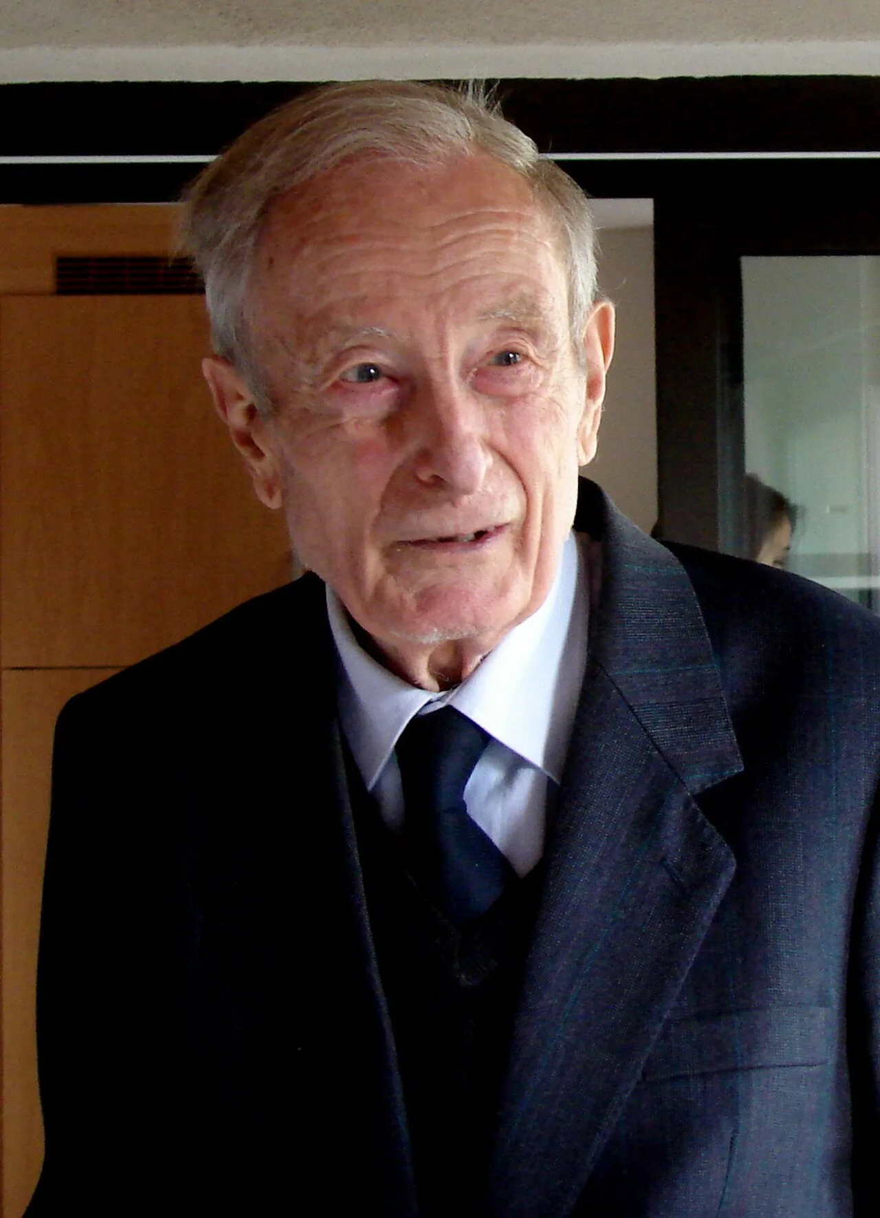 Portrait of Jacques Friedel (1921–2014) – memorial page