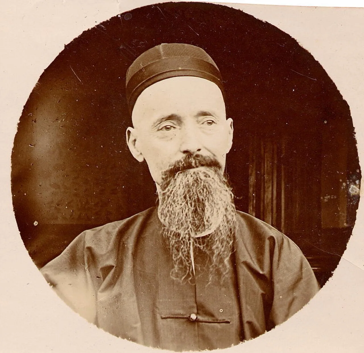 Porträt von Auguste Debesse (1851–1928) – Gedenkseite