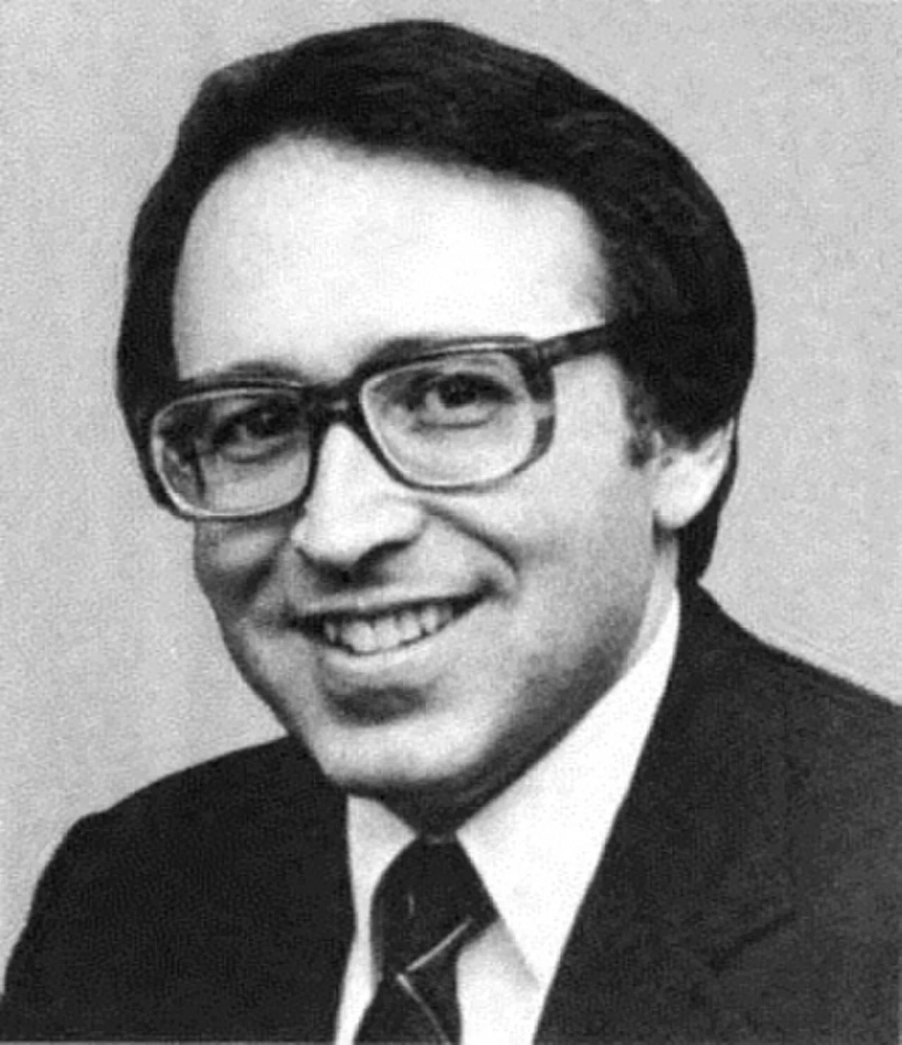Portrait of Howard Wolpe (1939–2011) – memorial page