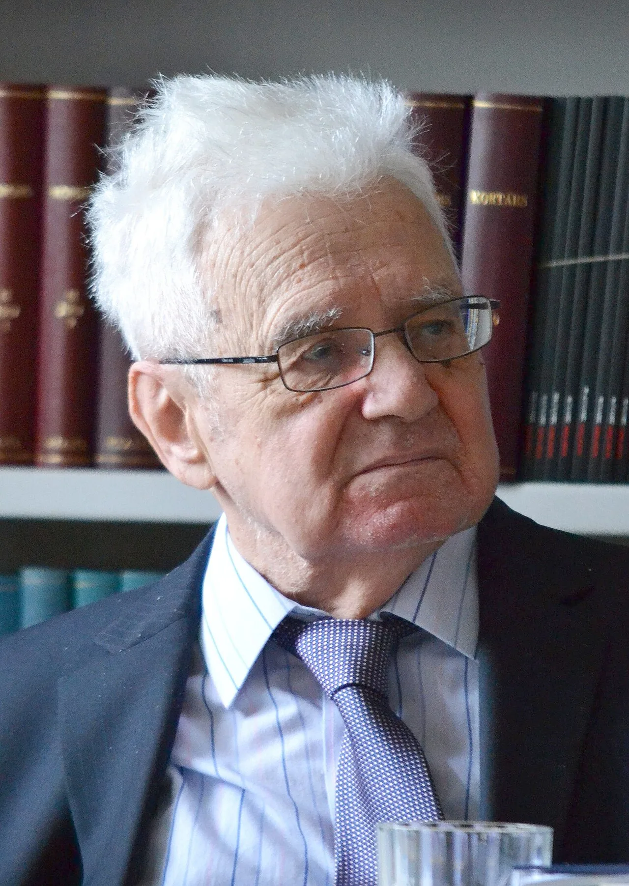 Portrait of István Fenyő (1929–2017) – memorial page