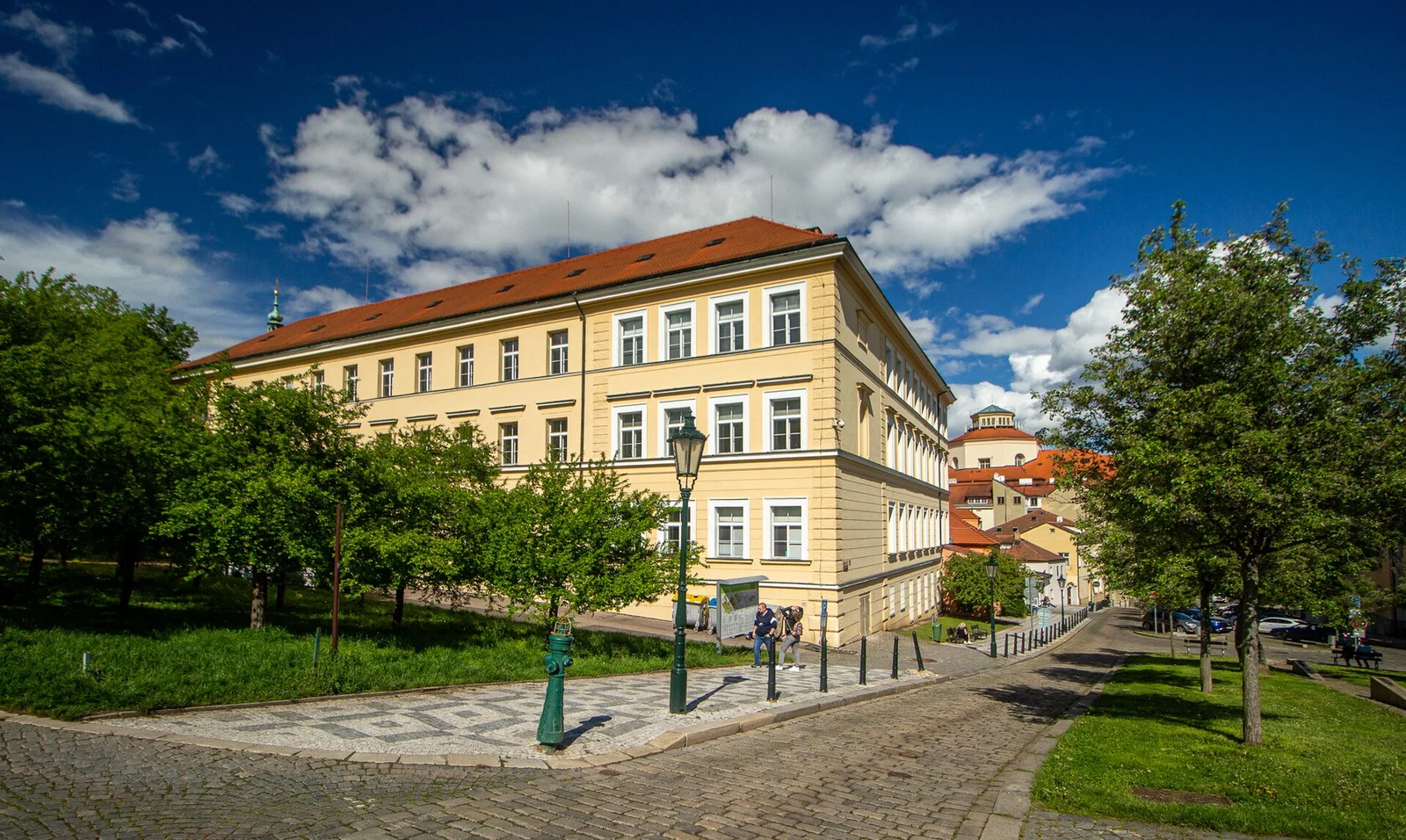 Vyšší odborná škola grafická a Střední průmyslová škola grafická