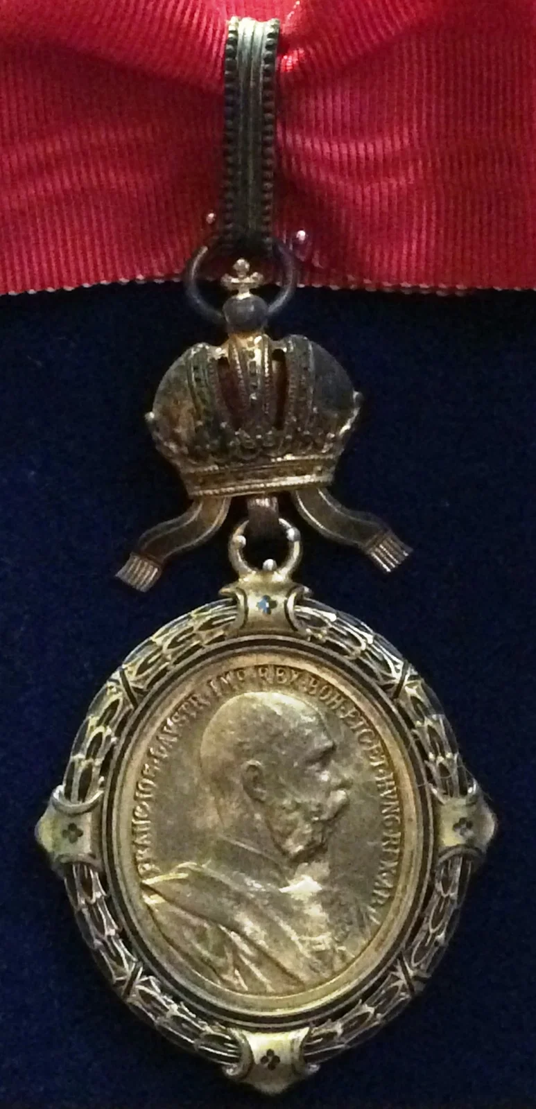 K. u. K. Österreichisch-ungarisches Ehrenzeichen für Kunst und Wissenschaft