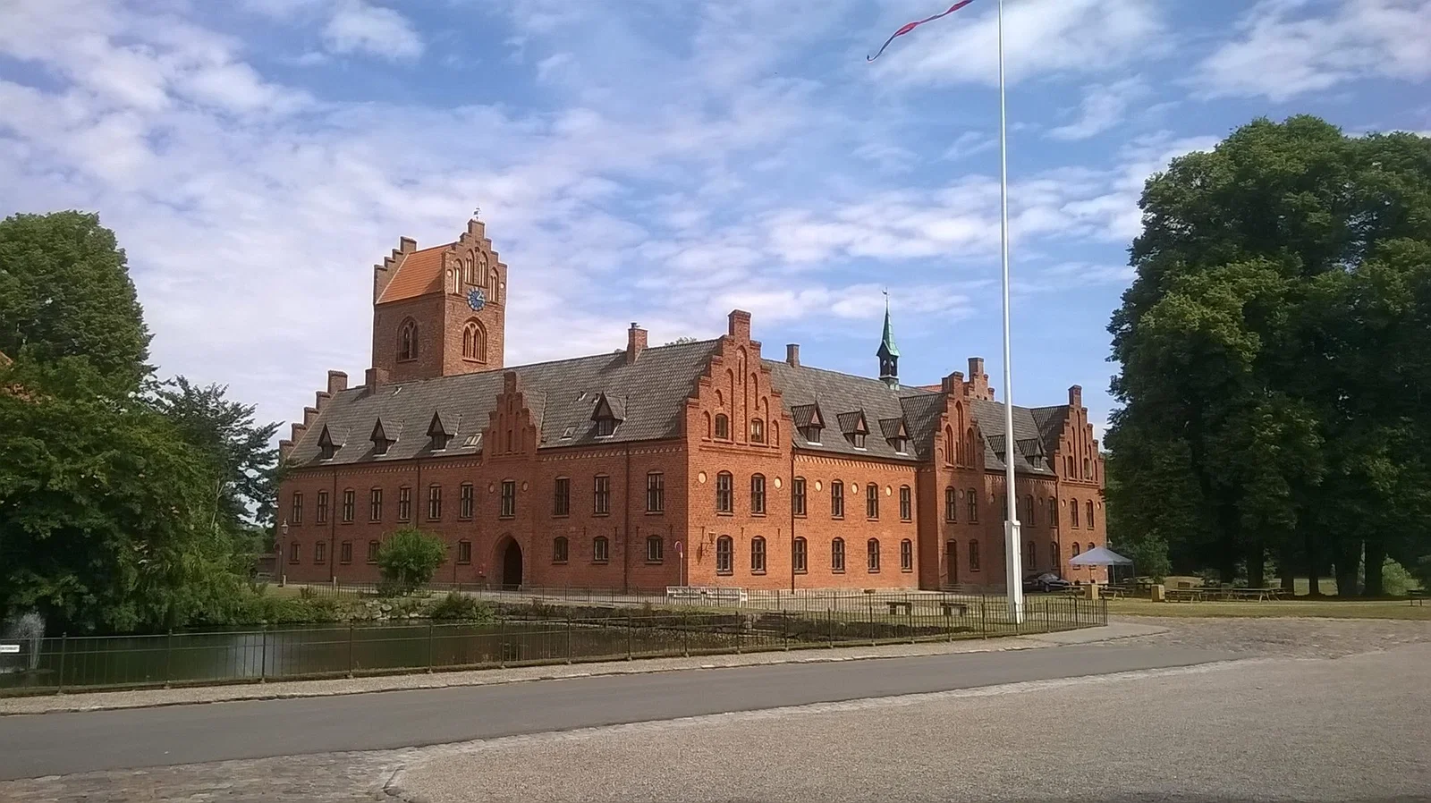 Herlufsholm School