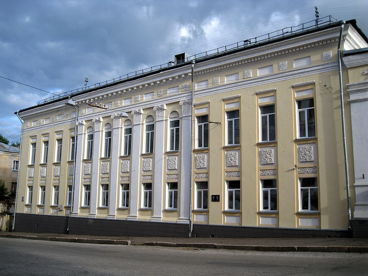 Vyatka men's gymnasium