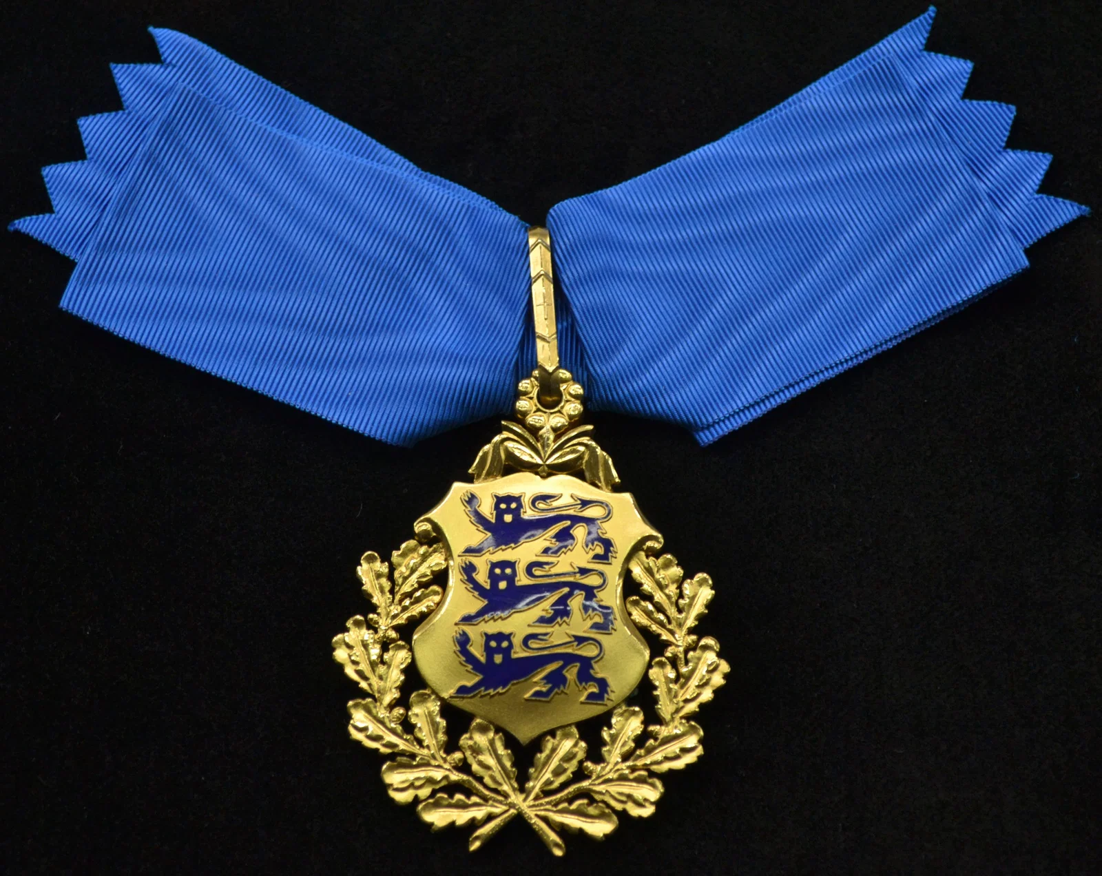 Order of the National Coat of Arms, 3rd Class
