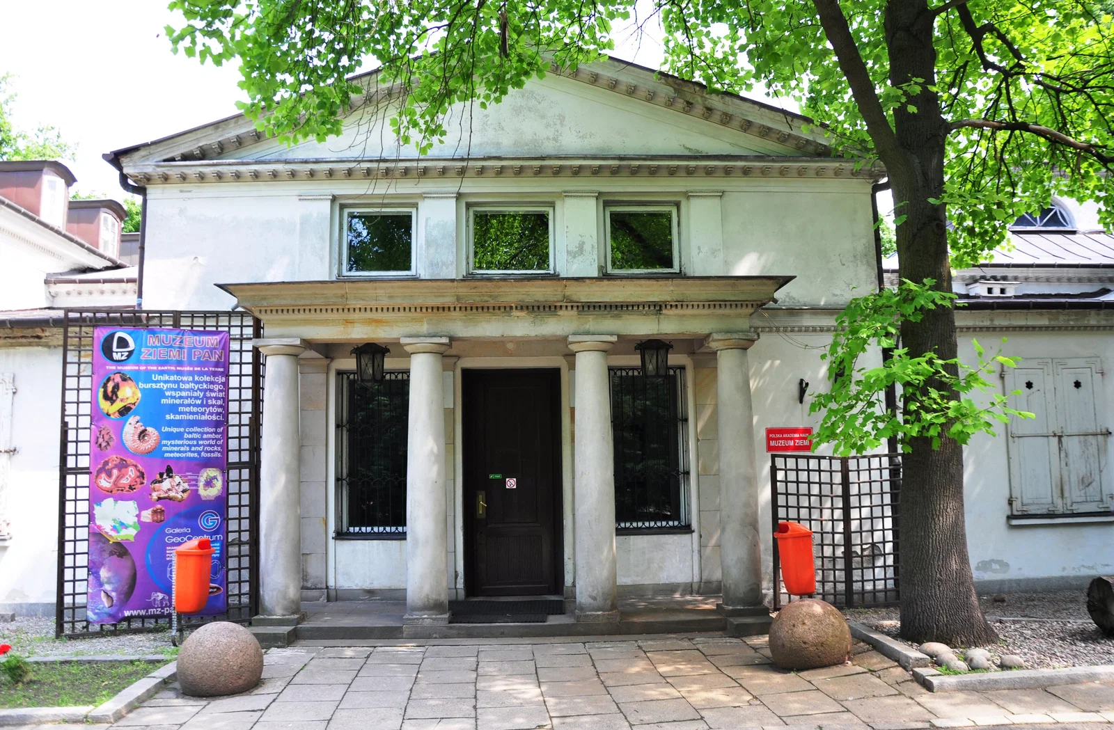 Museum of the Earth of Polish Academy of Sciences