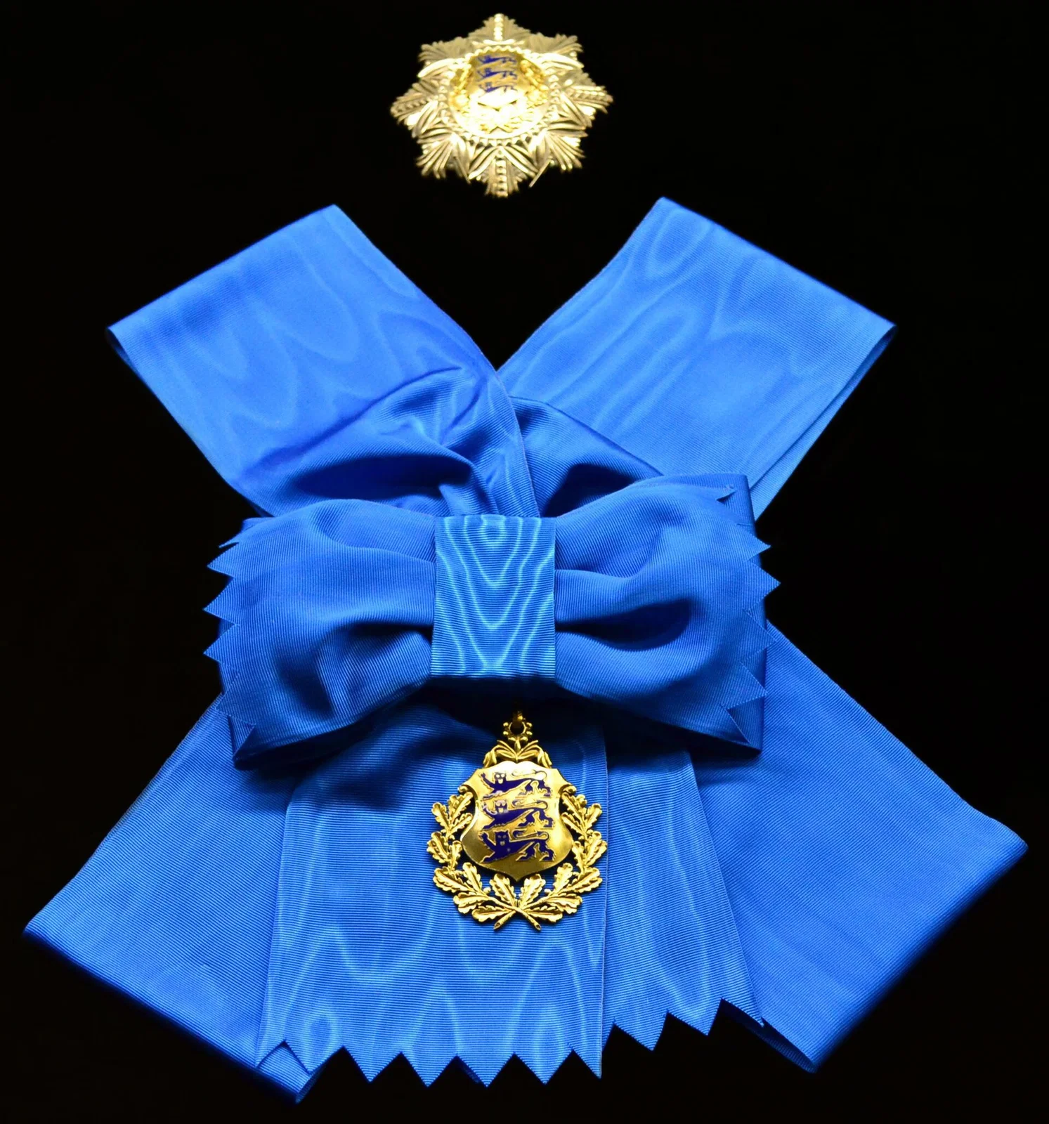 Recipient of the Order of the National Coat of Arms, 1st Class
