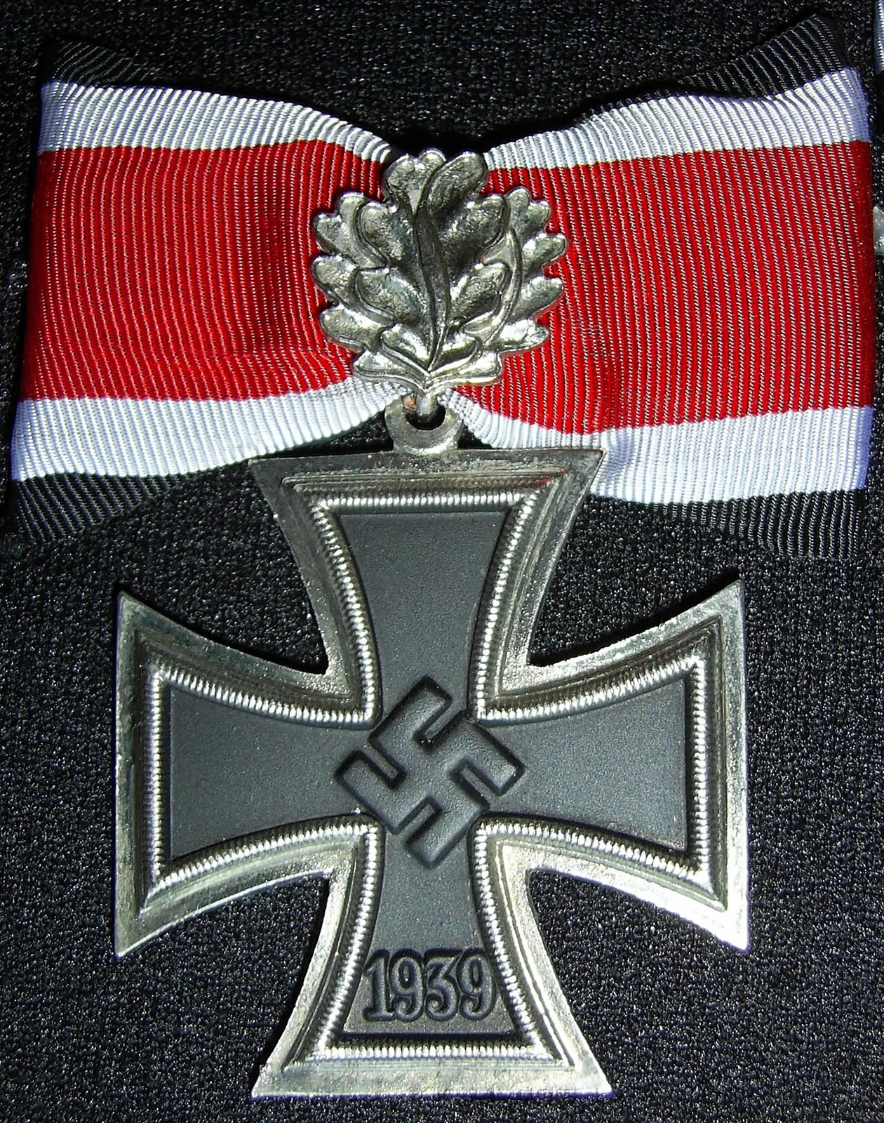 Knight's Cross of the Iron Cross with Oak Leaves