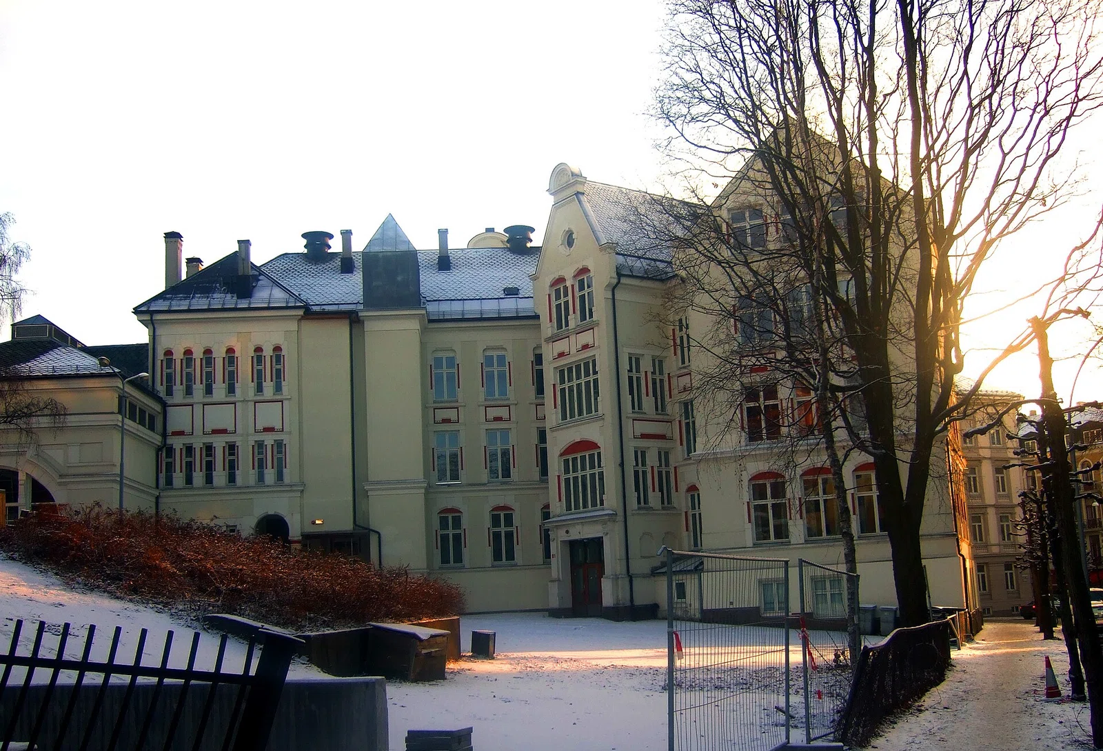 Hartvig Nissen School