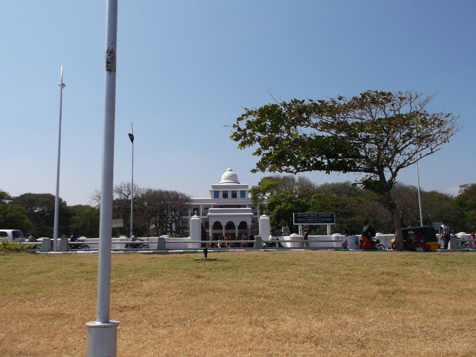 Queen Mary's College