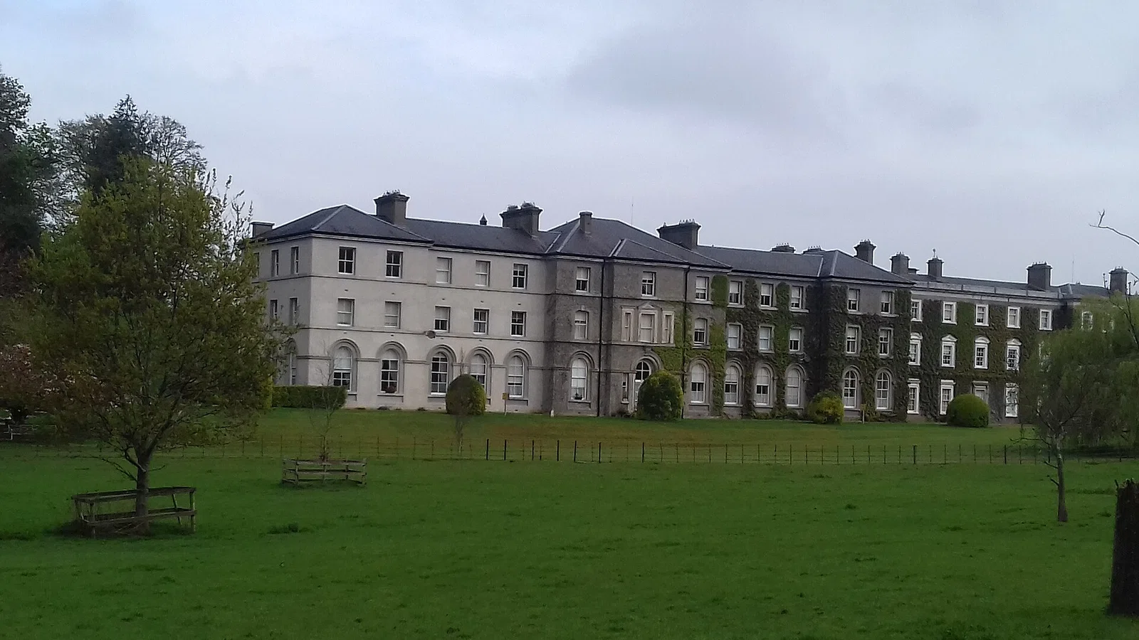 Castleknock College