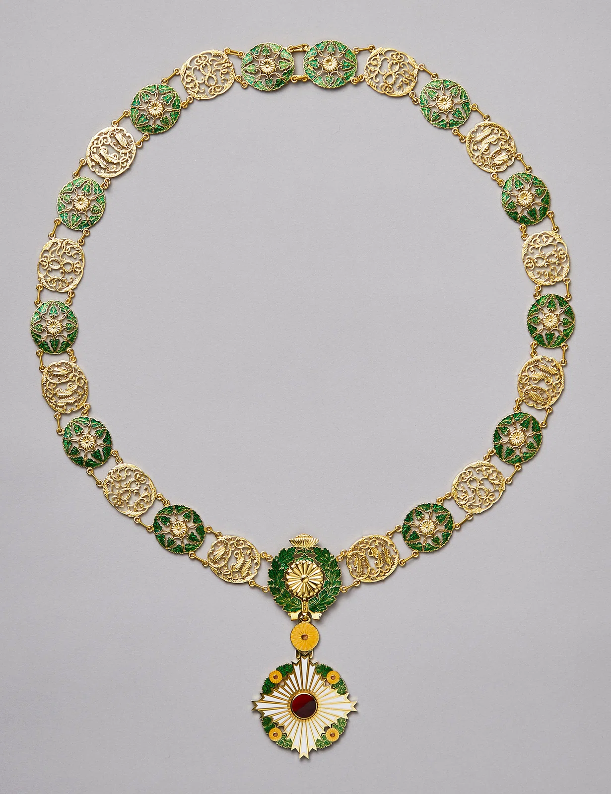 Chrysanthemenorden (Großkreuz mit Ordenskette)