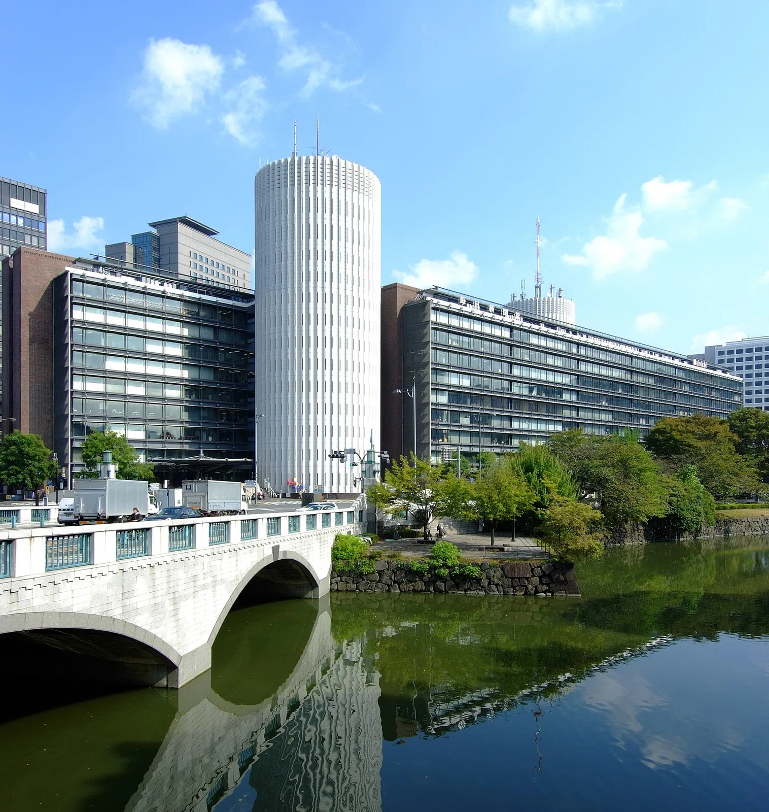 Mainichi