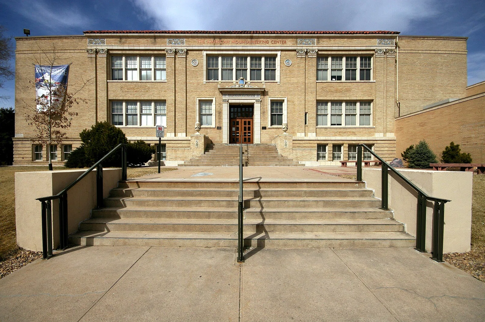 Golden High School