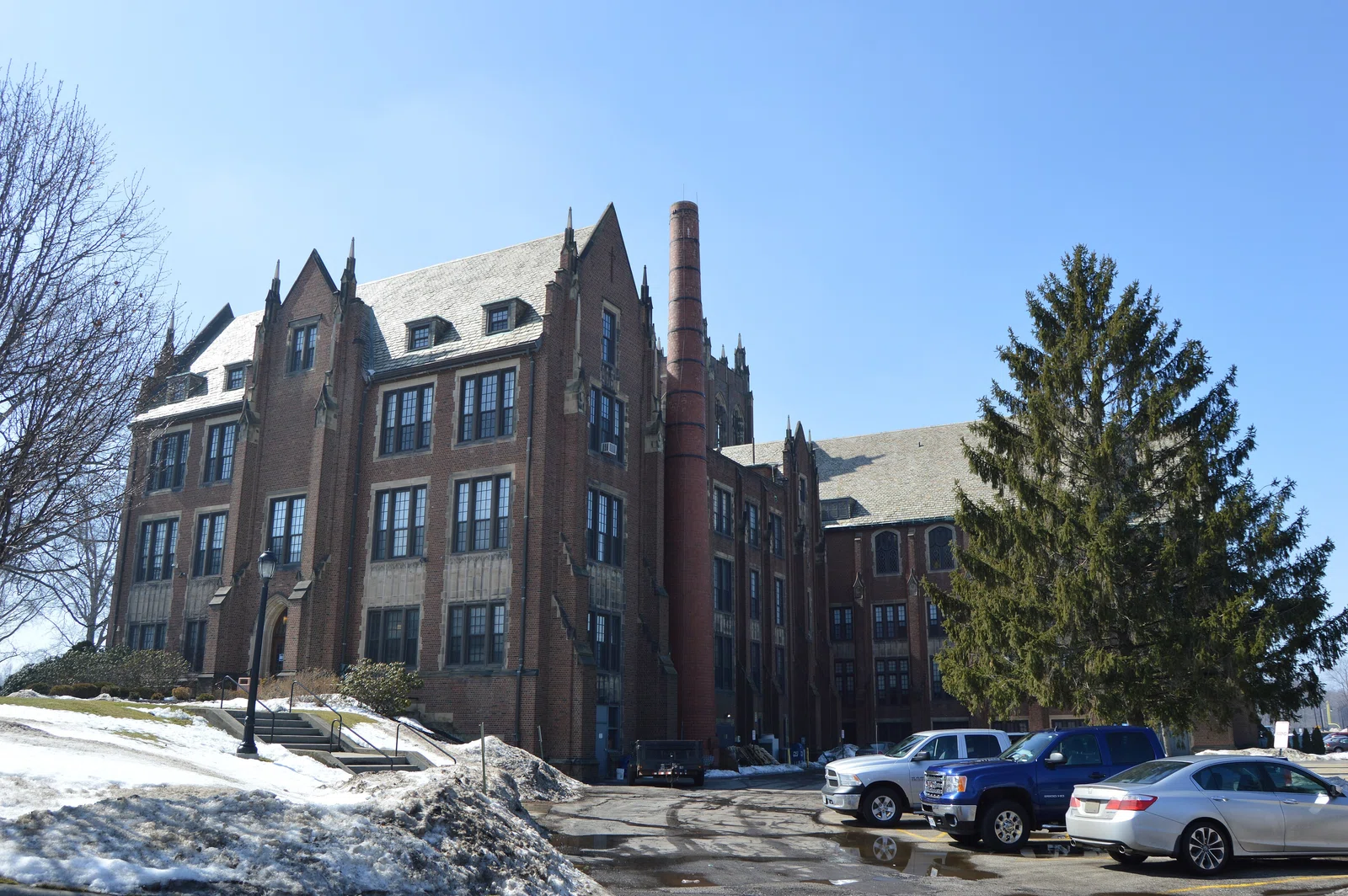 Notre Dame College