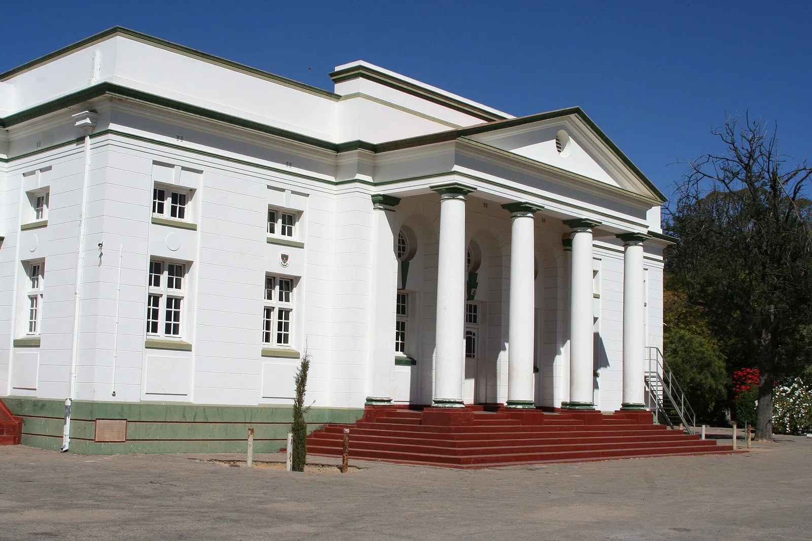 Plumtree School
