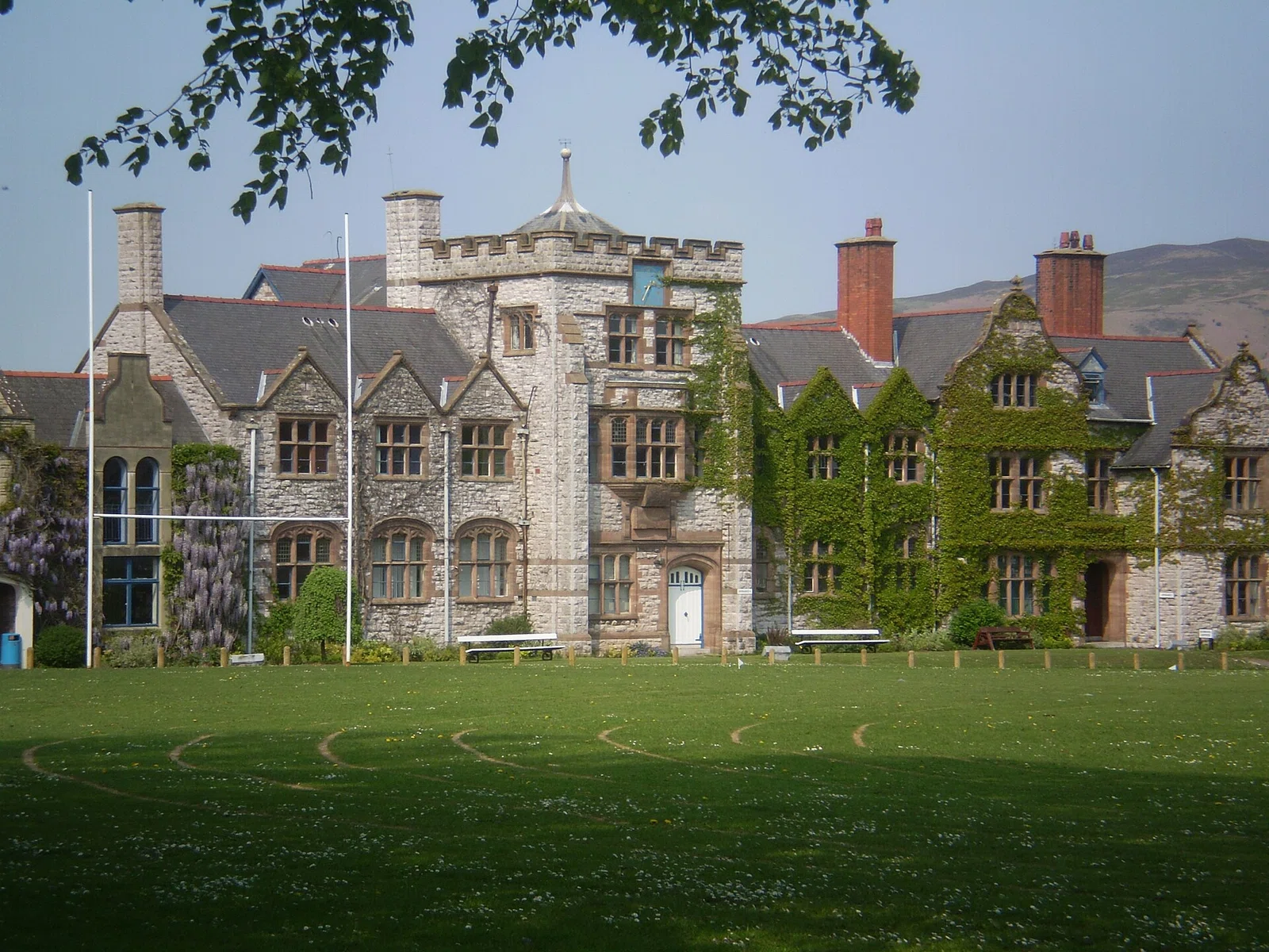 Ruthin School