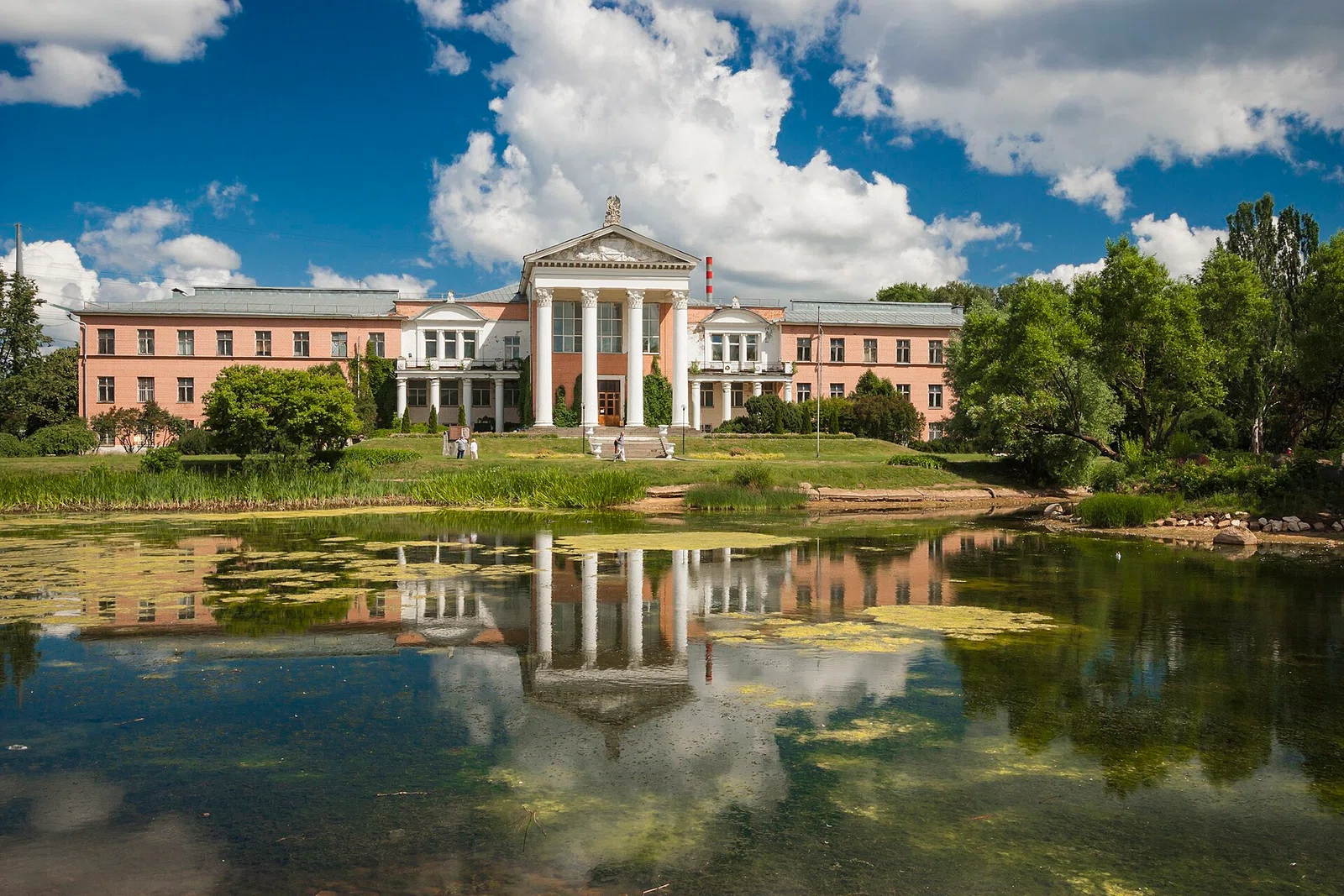 N.V. Tsitsin Main Botanical Garden