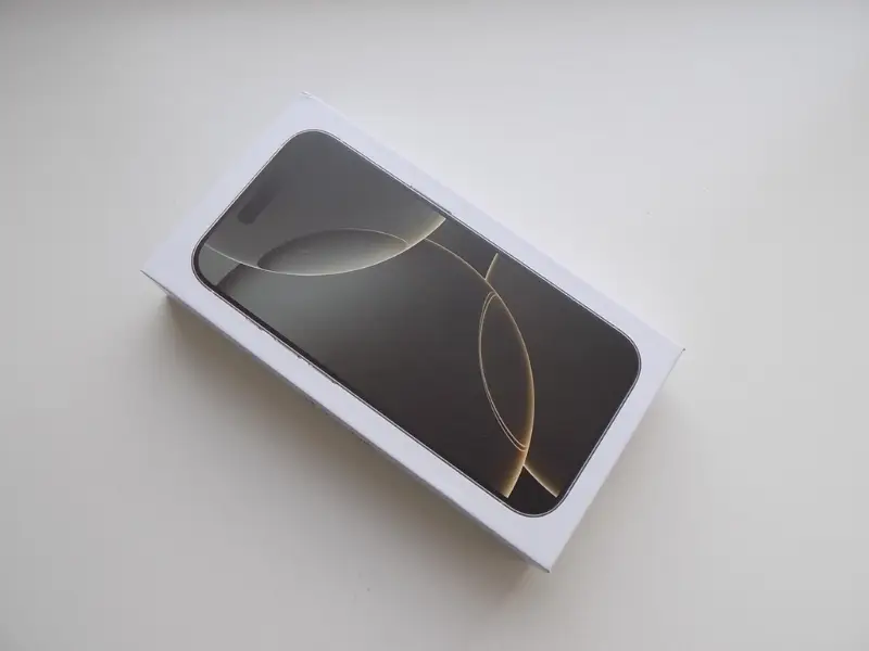 iPhone 16 Pro 256GB Bílá