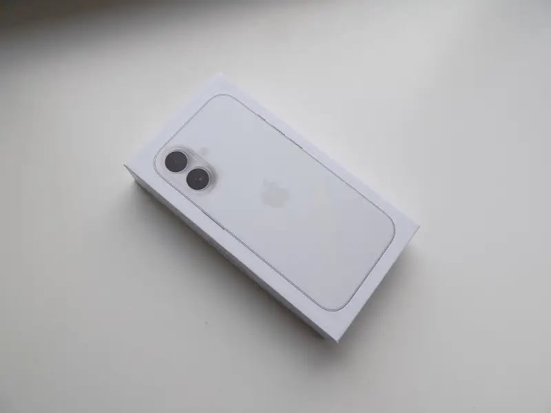 iPhone 16 128GB Bílá