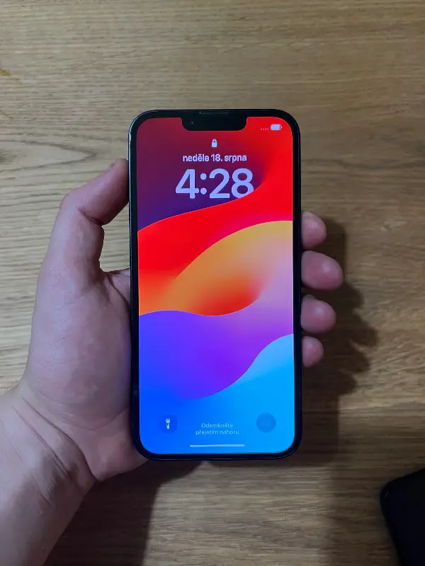 iPhone 13 128GB Černá