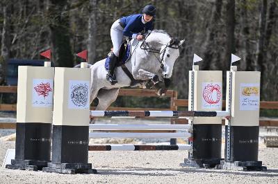 KAROUZO D&#039;HENFILY