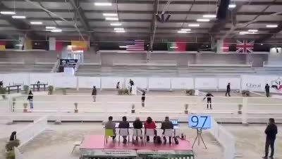 MAC QUEEN D&#039;ESTEL