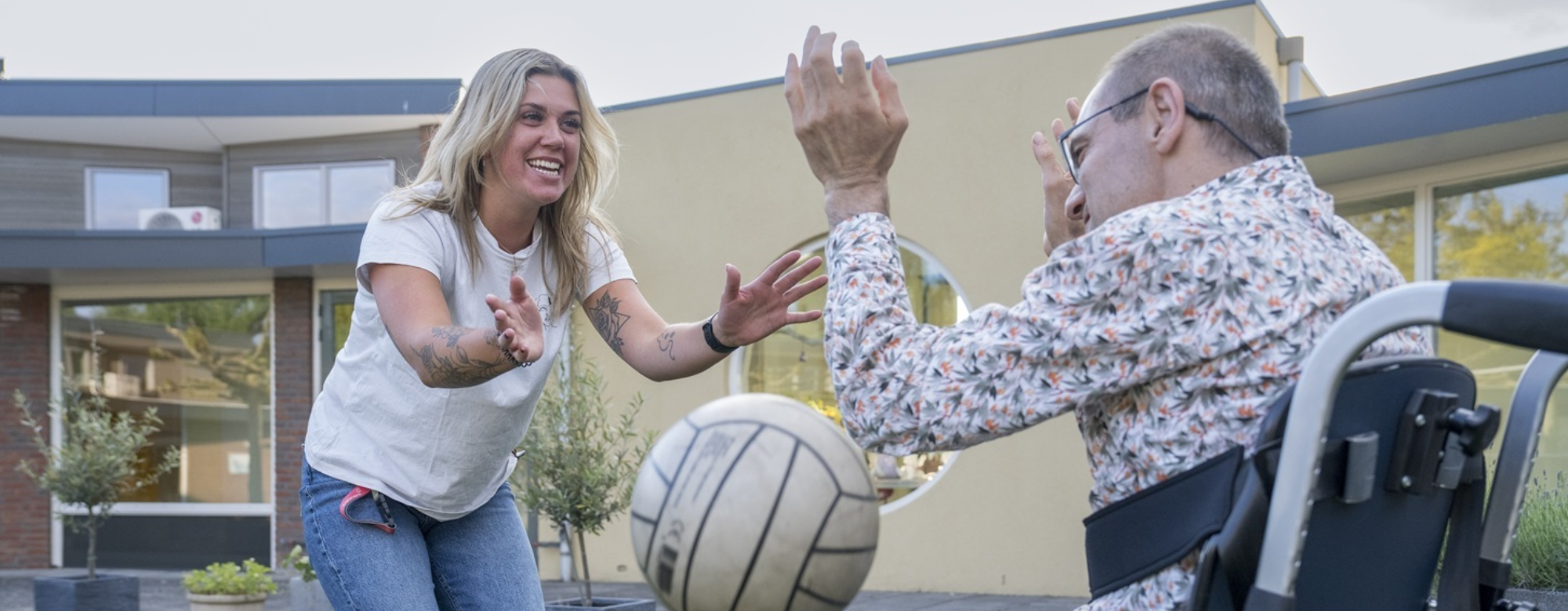 Selena Mintjes Groenloseweg bal