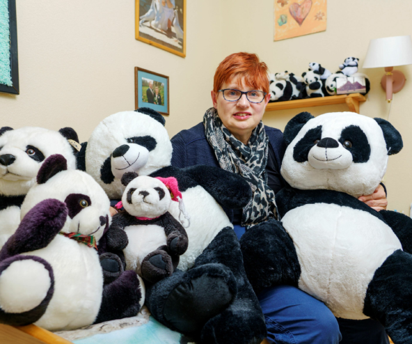 Anja met haar pandaberen