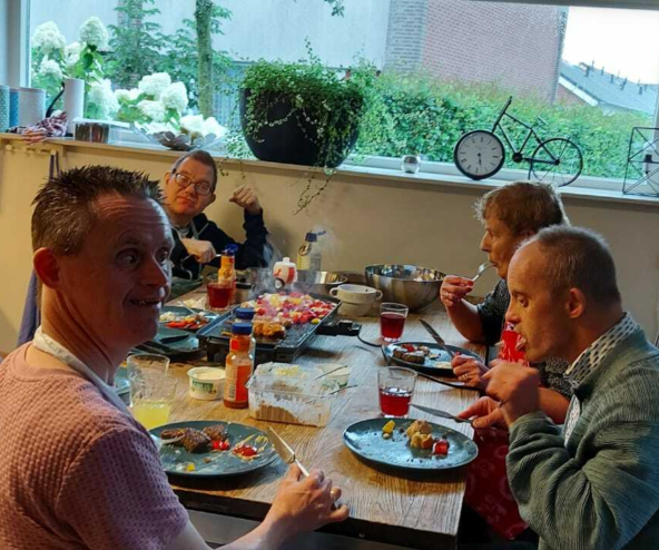 Gourmetten bij de Jachtlaan
