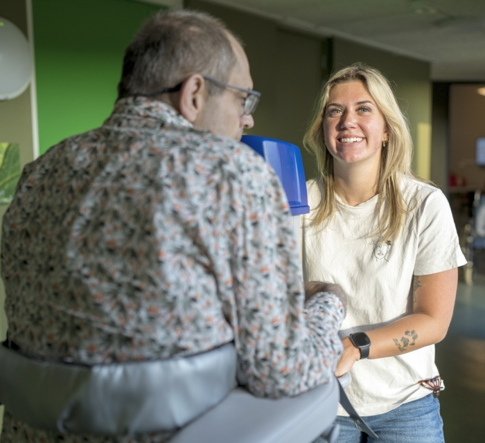 Selena Mintjes Groenloseweg met bewoner Selena Mintjes Groenloseweg met bewoner
