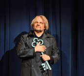 photo1
