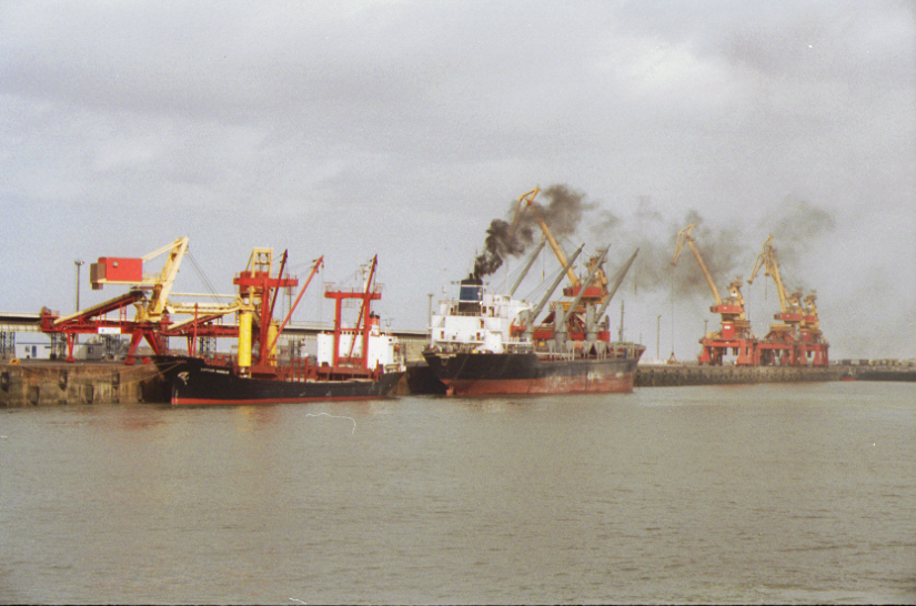 Ireland demands tough action against US waste disposal