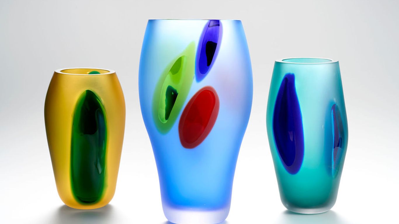 Muotoilija Markku Pirin näyttelyesittelyt