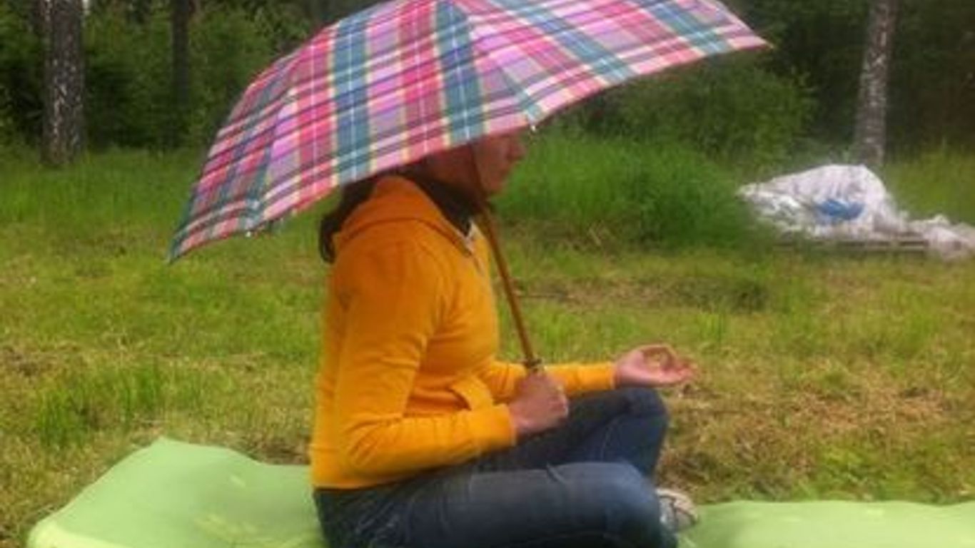 Jooga- ja meditaatiohetki luonnossa / Teemaviikko: Saimaan metsien aarteet, Taste Saimaa